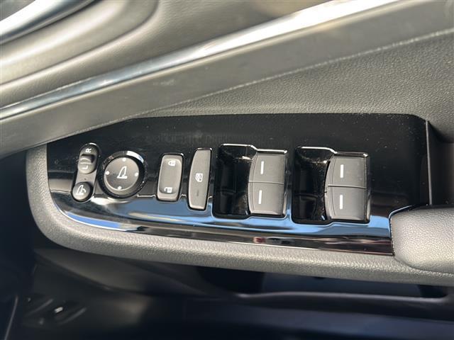 ヴェゼル e:HEV Z ホンダセンシング/寒冷地仕様/ドラレコ/純正ディスプレイオーディオ/BSM/バックカメラ/電動リアゲート/LEDオートライト/ハーフレザーシート/ステアリングヒーター/ステアリングスイッチ/純正AW(15枚目)