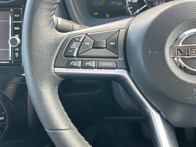 ノート ｅ－パワー　メダリスト　ＦＯＵＲ　禁煙車／クルコン／純正ナビ／全方位／ドラレコ／エマージェンシーブレーキ／踏み間違い衝突防止アシスト／レーンキープアシスト／デジタルインナーミラー／ＬＥＤオートライト／フォグランプ／ハーフレザーシート（8枚目）