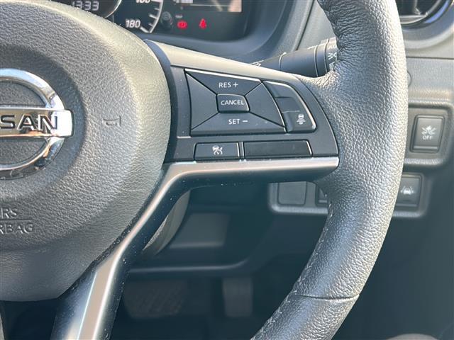 ノート ｅ－パワー　メダリスト　ＦＯＵＲ　禁煙車／クルコン／純正ナビ／全方位／ドラレコ／エマージェンシーブレーキ／踏み間違い衝突防止アシスト／レーンキープアシスト／デジタルインナーミラー／ＬＥＤオートライト／フォグランプ／ハーフレザーシート（9枚目）