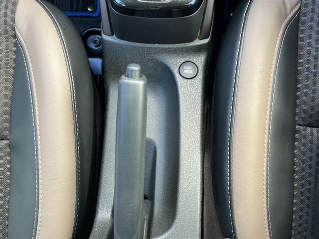 ノート ｅ－パワー　メダリスト　ＦＯＵＲ　禁煙車／クルコン／純正ナビ／全方位／ドラレコ／エマージェンシーブレーキ／踏み間違い衝突防止アシスト／レーンキープアシスト／デジタルインナーミラー／ＬＥＤオートライト／フォグランプ／ハーフレザーシート（14枚目）