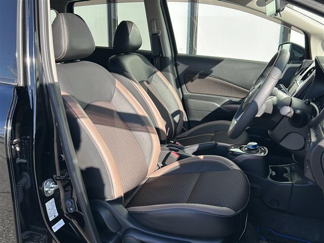 ノート ｅ－パワー　メダリスト　ＦＯＵＲ　禁煙車／クルコン／純正ナビ／全方位／ドラレコ／エマージェンシーブレーキ／踏み間違い衝突防止アシスト／レーンキープアシスト／デジタルインナーミラー／ＬＥＤオートライト／フォグランプ／ハーフレザーシート（24枚目）