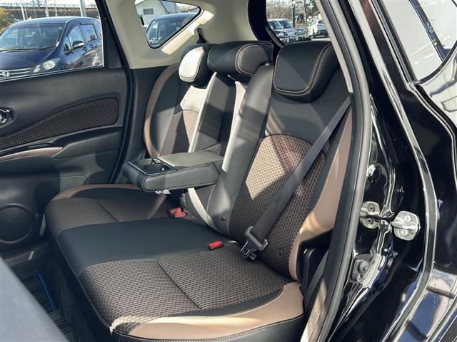 ノート ｅ－パワー　メダリスト　ＦＯＵＲ　禁煙車／クルコン／純正ナビ／全方位／ドラレコ／エマージェンシーブレーキ／踏み間違い衝突防止アシスト／レーンキープアシスト／デジタルインナーミラー／ＬＥＤオートライト／フォグランプ／ハーフレザーシート（28枚目）