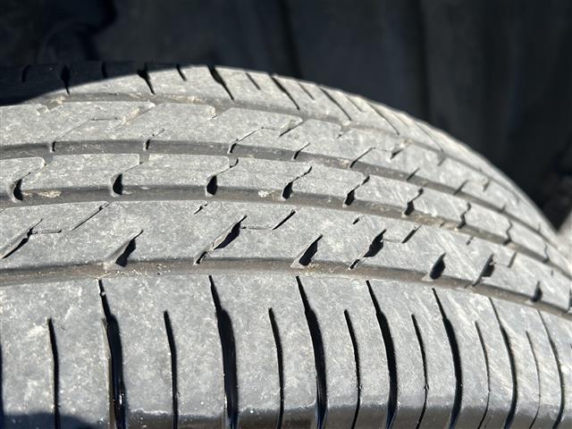 ノート ｅ－パワー　メダリスト　ＦＯＵＲ　禁煙車／クルコン／純正ナビ／全方位／ドラレコ／エマージェンシーブレーキ／踏み間違い衝突防止アシスト／レーンキープアシスト／デジタルインナーミラー／ＬＥＤオートライト／フォグランプ／ハーフレザーシート（39枚目）