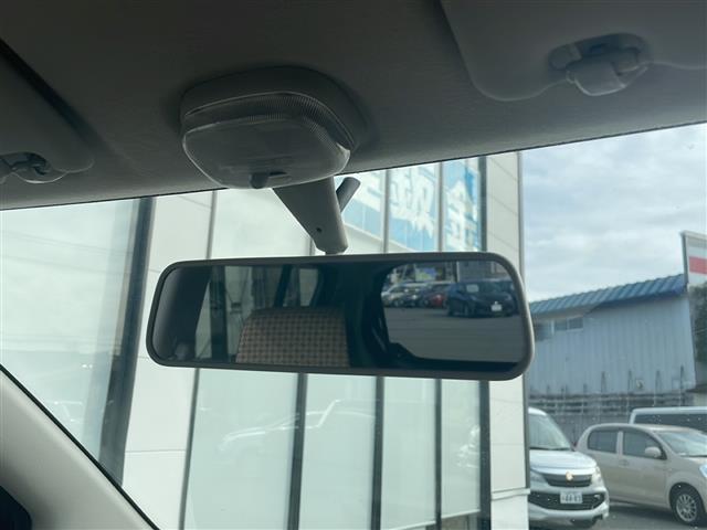 キャロル ＧＳ　オーディオ／ＡＭ／ＦＭ／ＣＤ／リモコンキー／エアバック／ハロゲンライト／ＡＢＳ／純正フロアマット／チャイルドロック／パワーステアリング／パワーウィンドウ（4枚目）