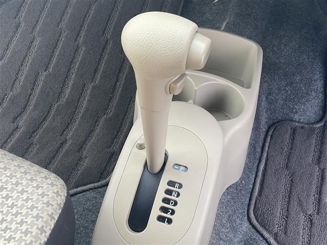 キャロル ＧＳ　オーディオ／ＡＭ／ＦＭ／ＣＤ／リモコンキー／エアバック／ハロゲンライト／ＡＢＳ／純正フロアマット／チャイルドロック／パワーステアリング／パワーウィンドウ（8枚目）