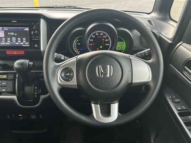 N-BOX G・Lパッケージ 4WD/純正ディスプレイオーディオ/AM/FM/ワンセグ/CD/BT/シートヒーター/ステアリングスイッチ/片側パワースライドドア/衝突被害軽減システム/ビルトインETC/ドアバイザー/集中ドアロック(2枚目)