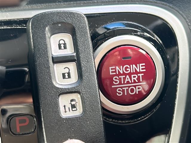 N-BOX G・Lパッケージ 4WD/純正ディスプレイオーディオ/AM/FM/ワンセグ/CD/BT/シートヒーター/ステアリングスイッチ/片側パワースライドドア/衝突被害軽減システム/ビルトインETC/ドアバイザー/集中ドアロック(10枚目)