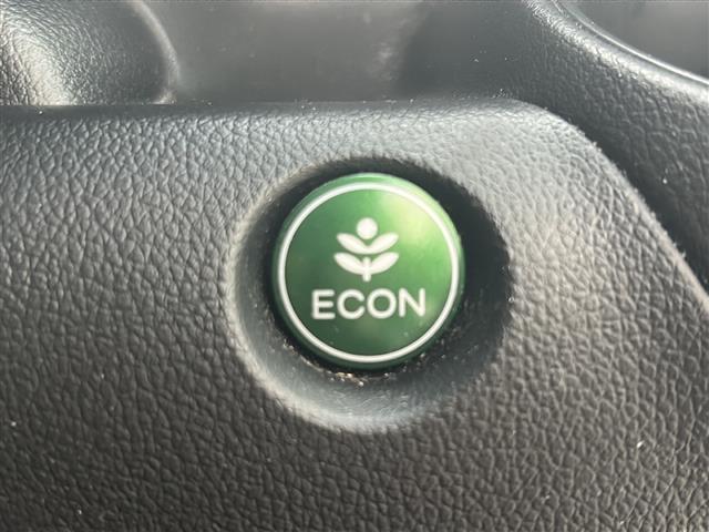 N-BOX G・Lパッケージ 4WD/純正ディスプレイオーディオ/AM/FM/ワンセグ/CD/BT/シートヒーター/ステアリングスイッチ/片側パワースライドドア/衝突被害軽減システム/ビルトインETC/ドアバイザー/集中ドアロック(12枚目)