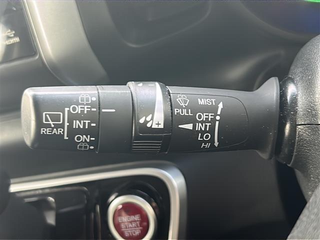 N-BOX G・Lパッケージ 4WD/純正ディスプレイオーディオ/AM/FM/ワンセグ/CD/BT/シートヒーター/ステアリングスイッチ/片側パワースライドドア/衝突被害軽減システム/ビルトインETC/ドアバイザー/集中ドアロック(17枚目)