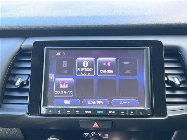 フィット ホーム　禁煙車／ホンダセンシング／純正ナビ／寒冷地仕様／コーナーセンサー／バックカメラ☆ＬＥＤオートライト／オートマチックハイビーム／ハーフレザーシート／前後ドライブレコーダー／ステアリングスイッチ／ＥＴＣ（7枚目）