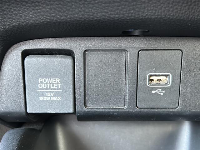 フィット ホーム　禁煙車／ホンダセンシング／純正ナビ／寒冷地仕様／コーナーセンサー／バックカメラ☆ＬＥＤオートライト／オートマチックハイビーム／ハーフレザーシート／前後ドライブレコーダー／ステアリングスイッチ／ＥＴＣ（22枚目）