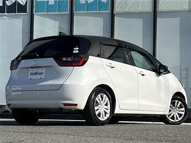 フィット ホーム　禁煙車／ホンダセンシング／純正ナビ／寒冷地仕様／コーナーセンサー／バックカメラ☆ＬＥＤオートライト／オートマチックハイビーム／ハーフレザーシート／前後ドライブレコーダー／ステアリングスイッチ／ＥＴＣ（33枚目）