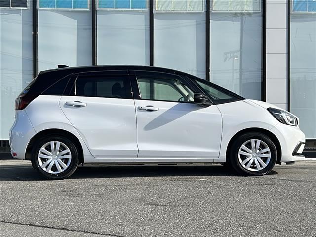 フィット ホーム　禁煙車／ホンダセンシング／純正ナビ／寒冷地仕様／コーナーセンサー／バックカメラ☆ＬＥＤオートライト／オートマチックハイビーム／ハーフレザーシート／前後ドライブレコーダー／ステアリングスイッチ／ＥＴＣ（34枚目）