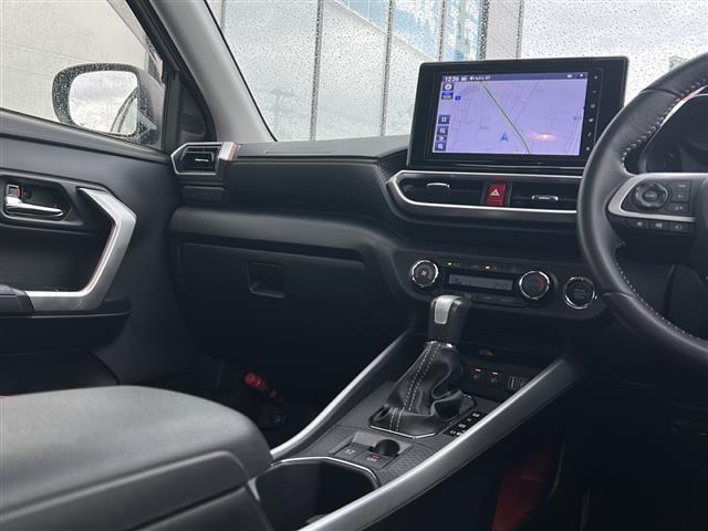 ライズ Ｚ　４ＷＤ／純正ディーラーＯＰナビ／ＡＭ／ＦＭ／フルセグ／ＢＴ／全方位カメラ／バックカメラ／ステアリングスイッチ／クルーズコントロール追従有／ワイパーデアイザー／ターボ／レーンキープアシスト／ＥＴＣ２．０（8枚目）