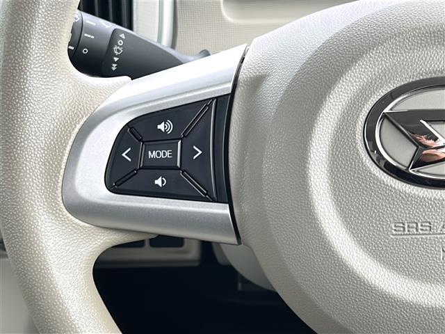 ムーヴキャンバス Ｘリミテッド　ＳＡＩＩ　スマートアシスト／両側Ｐスラ／純正ナビ／コーナーセンサー／横滑り防止装置／バックカメラ／オートライト／ステアリングスイッチ／純正フロアマット／電動格納ミラー／スマートキー×２／エンジンスタ（8枚目）