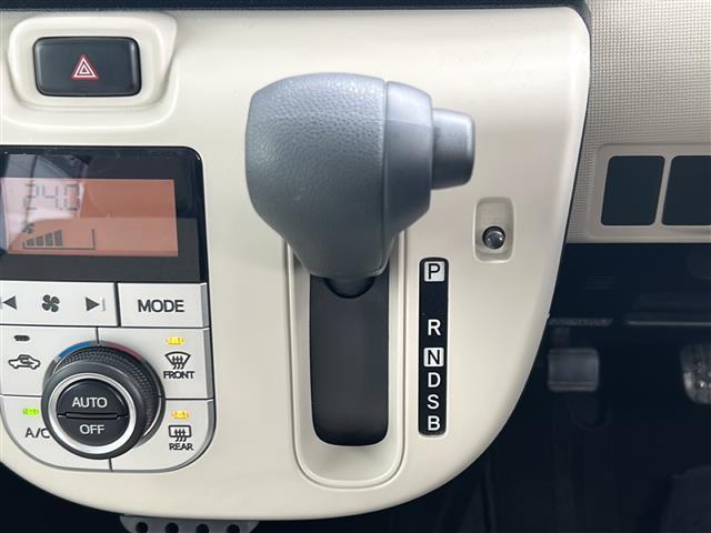 ムーヴキャンバス Ｘリミテッド　ＳＡＩＩ　スマートアシスト／両側Ｐスラ／純正ナビ／コーナーセンサー／横滑り防止装置／バックカメラ／オートライト／ステアリングスイッチ／純正フロアマット／電動格納ミラー／スマートキー×２／エンジンスタ（12枚目）