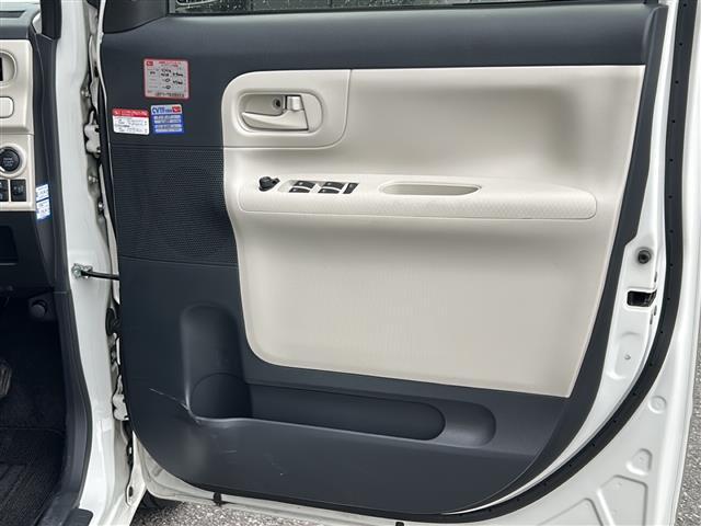 ムーヴキャンバス Ｘリミテッド　ＳＡＩＩ　スマートアシスト／両側Ｐスラ／純正ナビ／コーナーセンサー／横滑り防止装置／バックカメラ／オートライト／ステアリングスイッチ／純正フロアマット／電動格納ミラー／スマートキー×２／エンジンスタ（30枚目）