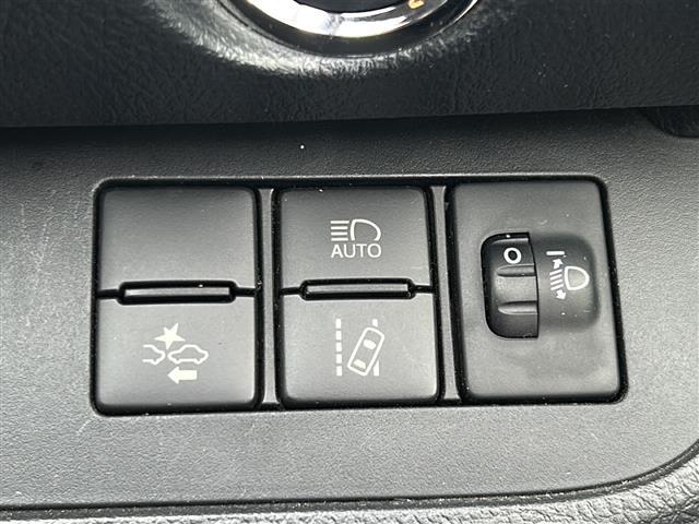 シエンタ Ｇ　セーフティーセンス／両側Ｐスラ／純正ナビ／レーンキープアシスト／横滑り防止装置／フリップダウンモニター／バックカメラ／ステアリングスイッチ／ビルトインＥＴＣ／社外ＡＷ／スペアキー／エンジンスターター（14枚目）