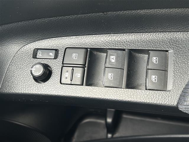 シエンタ Ｇ　セーフティーセンス／両側Ｐスラ／純正ナビ／レーンキープアシスト／横滑り防止装置／フリップダウンモニター／バックカメラ／ステアリングスイッチ／ビルトインＥＴＣ／社外ＡＷ／スペアキー／エンジンスターター（18枚目）