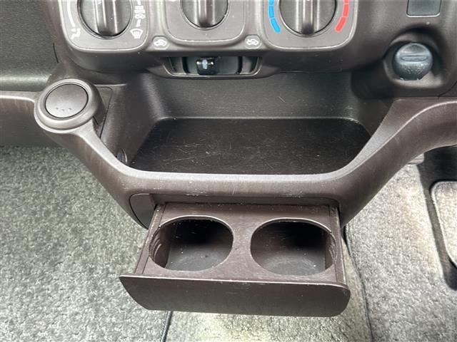 パッソ X 社外ナビ/バックカメラ/社外AW/純正フロアマット/電動格納ミラー/リモコンキー/ドアバイザー/光軸調整/保証書(9枚目)