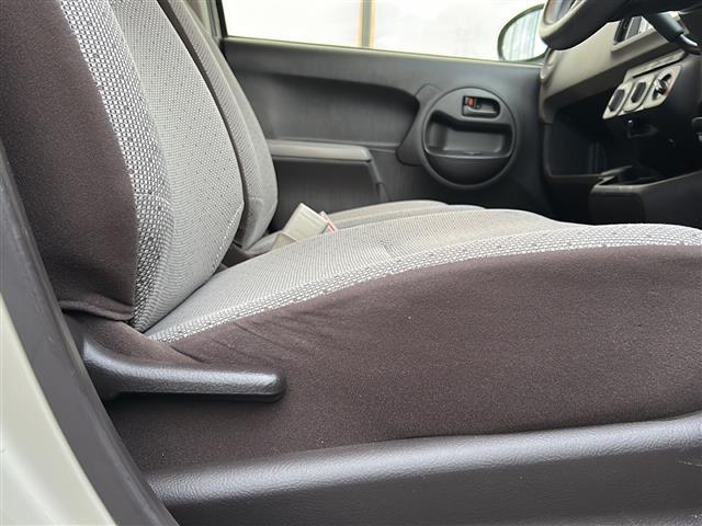 パッソ X 社外ナビ/バックカメラ/社外AW/純正フロアマット/電動格納ミラー/リモコンキー/ドアバイザー/光軸調整/保証書(27枚目)