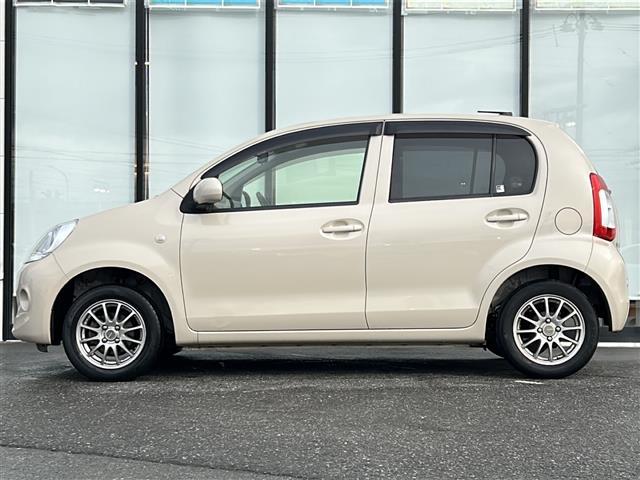 パッソ X 社外ナビ/バックカメラ/社外AW/純正フロアマット/電動格納ミラー/リモコンキー/ドアバイザー/光軸調整/保証書(32枚目)