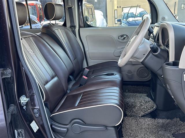 キューブ コダワリセレクション 禁煙車/アイドリングストップ/社外SDナビ/AM/FM/TV/CD/DVD/SD/IPOD/純正フロアマット/レザーシート/オートライト/電動格納ミラー/フォグランプ(20枚目)