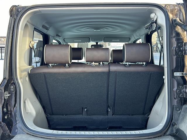 キューブ コダワリセレクション 禁煙車/アイドリングストップ/社外SDナビ/AM/FM/TV/CD/DVD/SD/IPOD/純正フロアマット/レザーシート/オートライト/電動格納ミラー/フォグランプ(26枚目)