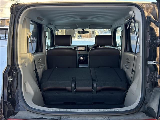 キューブ コダワリセレクション 禁煙車/アイドリングストップ/社外SDナビ/AM/FM/TV/CD/DVD/SD/IPOD/純正フロアマット/レザーシート/オートライト/電動格納ミラー/フォグランプ(27枚目)