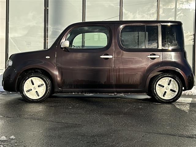 キューブ コダワリセレクション 禁煙車/アイドリングストップ/社外SDナビ/AM/FM/TV/CD/DVD/SD/IPOD/純正フロアマット/レザーシート/オートライト/電動格納ミラー/フォグランプ(32枚目)