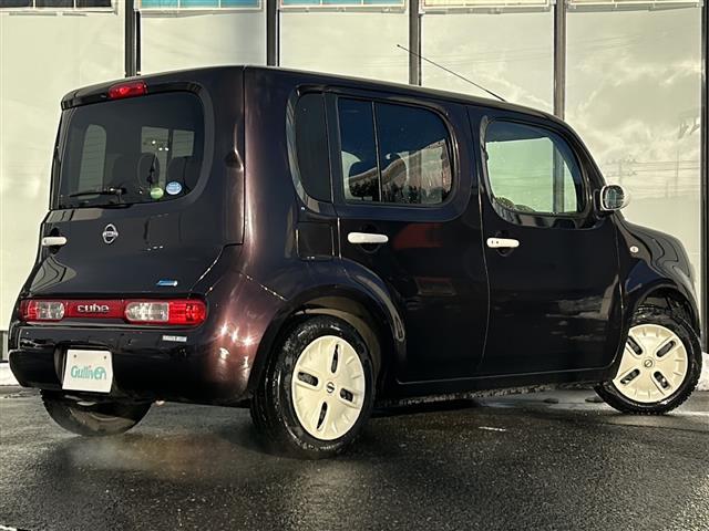 キューブ コダワリセレクション 禁煙車/アイドリングストップ/社外SDナビ/AM/FM/TV/CD/DVD/SD/IPOD/純正フロアマット/レザーシート/オートライト/電動格納ミラー/フォグランプ(34枚目)