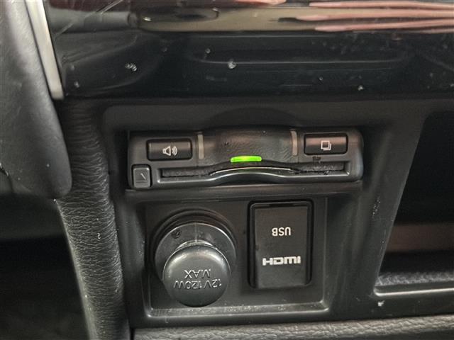 デリカD:5 P 禁煙車/衝突軽減/BSM/全方位/前後ドラレコ/クルコン/ALPINEナビ/テレキャン/ALPINEフリップダウンモニター/両側パワスラ/電動サイドステップ/パワーバックドア/スマートキー×2/ETC(20枚目)