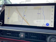 １２．３インチディスプレイオーディオ　全方位カメラ　レーダークルーズコントロール　ワイヤレス充電　レーンキープアシスト　ステアリングヒーター　トヨタプリクラッシュセーフティ　シートヒータ　ＨＩＤライト 6