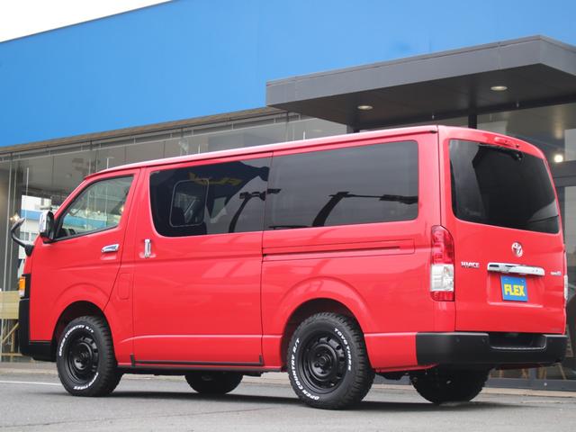 ロングスーパーGL 丸目フェイスチェンジ 丸目キット TOYOTAマーク マットブラック塗装 アルミホイール オープンカントリータイヤ 寒冷地仕様 デジタルインナーミラー パノラミックビューモニター レッド シートカバー(25枚目)