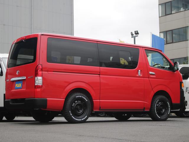 ロングスーパーGL 丸目フェイスチェンジ 丸目キット TOYOTAマーク マットブラック塗装 アルミホイール オープンカントリータイヤ 寒冷地仕様 デジタルインナーミラー パノラミックビューモニター レッド シートカバー(62枚目)