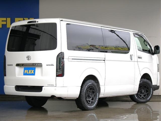 ハイエースバン スーパーGL ダークプライムII オフロード 新品タイヤ 新品アルミホイール BIG-Xパーフェクトフィット ETC2.0 ドラレコ有 フロアマット ルーフスピーカー アームレスト フロントスポイラー LEDテールランプ ベッドキット(11枚目)