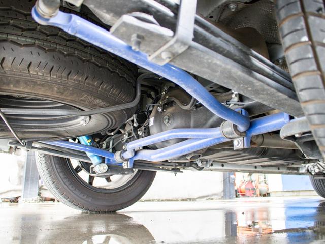 ハイエースバン スーパーGL ダークプライムII 買取直販 足回り強化パーツ ディーゼル 4WD ナビ付 前後ドラレコ パノラミックビューモニター 両側パワースライドドア デジタルインナーミラー LEDテールランプ アルミホイール モデリスタ エアロ(39枚目)