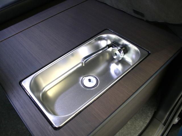 ハイエースワゴン GL BIG-Xナビ ETC2.0付 フリップダウン ルースピ アームレスト サイドバー LEDルームランプ フロントスポイラー オバフェン バルベロアルミホイール ナスカータイヤ ローダウン LEDテール(38枚目)