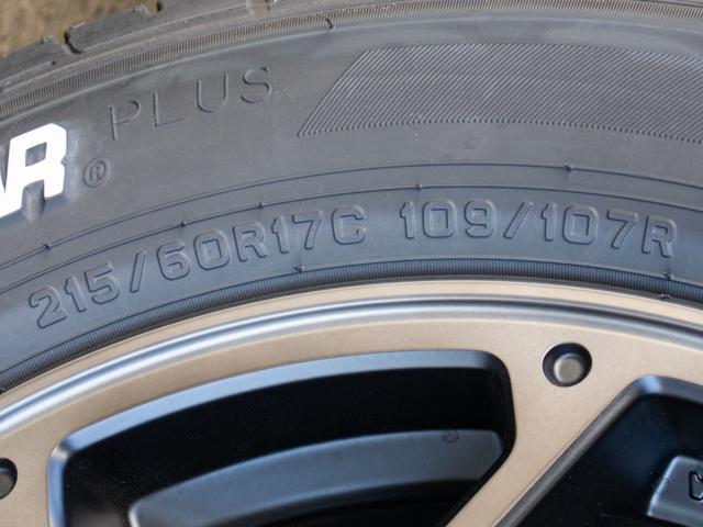 ハイエースワゴン ＧＬ　ＢＩＧ－Ｘナビ　ＥＴＣ２．０　フリップダウン　ルースピ　ローダウン　フロントスポイラー　オバフェン　アヴェスト　ウィンカーミラー　インパネ　シートカバー　エアバック　フローリング　ベッドキット　ＬＥＤ（33枚目）