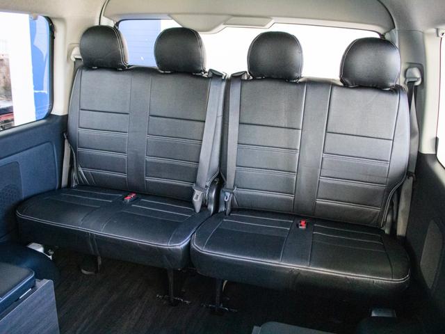 ハイエースワゴン ＧＬ　ＢＩＧ－Ｘナビ　ＥＴＣ２．０　フリップダウン　ルースピ　ローダウン　フロントスポイラー　オバフェン　アヴェスト　ウィンカーミラー　インパネ　シートカバー　エアバック　フローリング　ベッドキット　ＬＥＤ（37枚目）