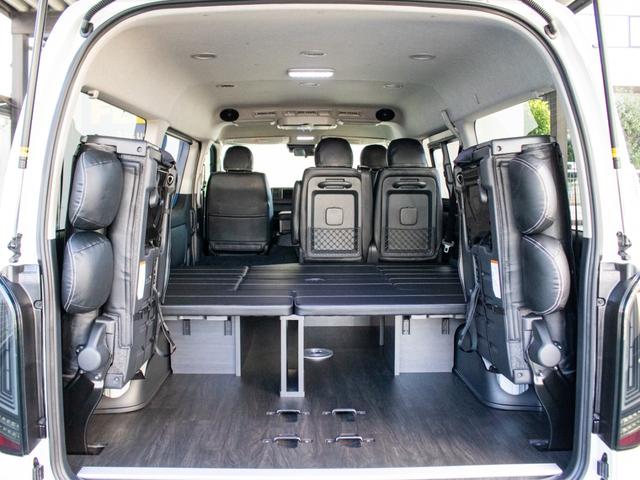 ハイエースワゴン ＧＬ　ＢＩＧ－Ｘナビ　ＥＴＣ２．０　フリップダウン　ルースピ　ローダウン　フロントスポイラー　オバフェン　アヴェスト　ウィンカーミラー　インパネ　シートカバー　エアバック　フローリング　ベッドキット　ＬＥＤ（39枚目）