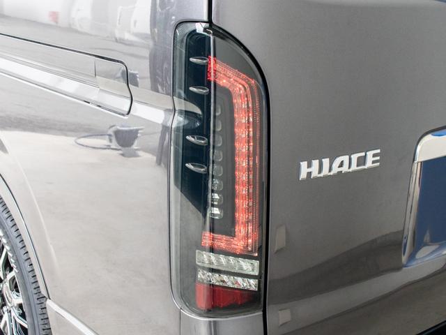 ハイエースバン スーパーGL ダークプライムII ガンメタリック カロッツェリアナビ ETC2.0付 バックカメラ 前後ドラレコ アルミホイール ヨコハマパラダ スポイラー オバフェン LEDテール ローダウン ストスパ ハイマウント ベッドキット付(27枚目)