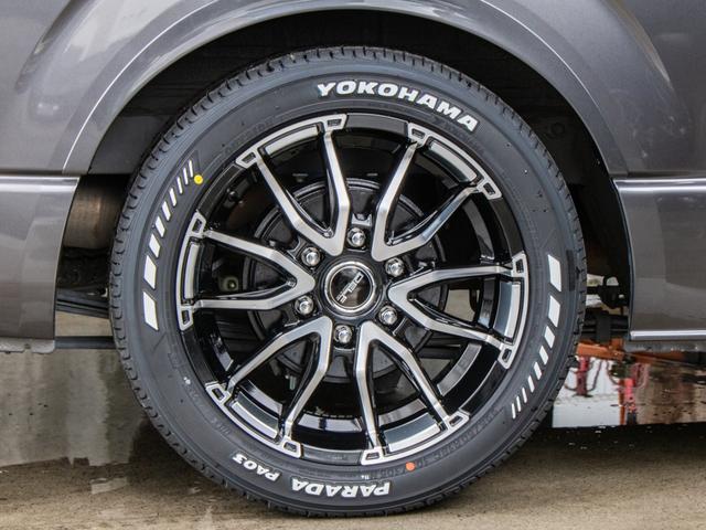 ハイエースバン スーパーGL ダークプライムII ガンメタリック カロッツェリアナビ ETC2.0付 バックカメラ 前後ドラレコ アルミホイール ヨコハマパラダ スポイラー オバフェン LEDテール ローダウン ストスパ ハイマウント ベッドキット付(30枚目)