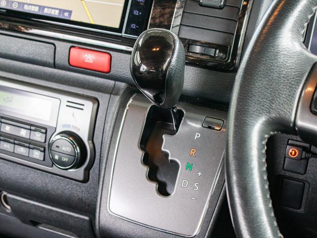 ハイエースバン スーパーGL ダークプライムII ガンメタリック カロッツェリアナビ ETC2.0付 バックカメラ 前後ドラレコ アルミホイール ヨコハマパラダ スポイラー オバフェン LEDテール ローダウン ストスパ ハイマウント ベッドキット付(38枚目)