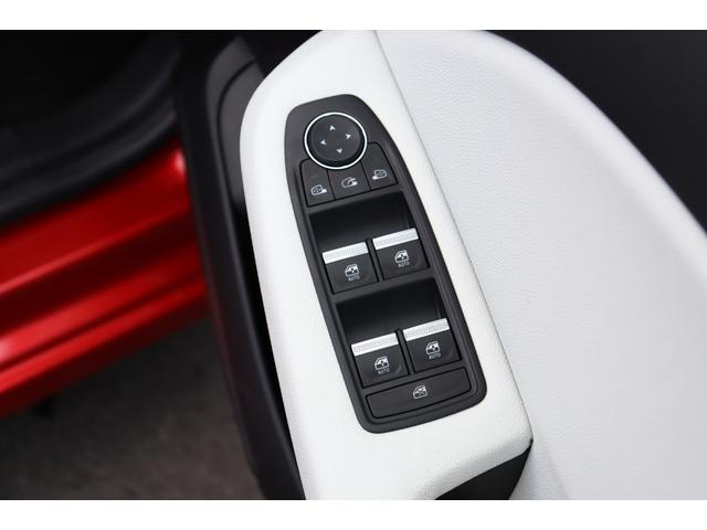 ルーテシア インテンス　アクティブブレーキ　ＡＣＣ　ＬＫＡ　ＢＳＭ　Ｂカメラ　パーキングセンサー　ＢＯＳＥサウンド　ＣａｒＰｌａｙ　ＢＴ　ＵＳＢ　ハーフ革シート　ＬＥＤ　パドルシフト　ステアリングヒーター　ＥＴＣ　ドラレコ（24枚目）