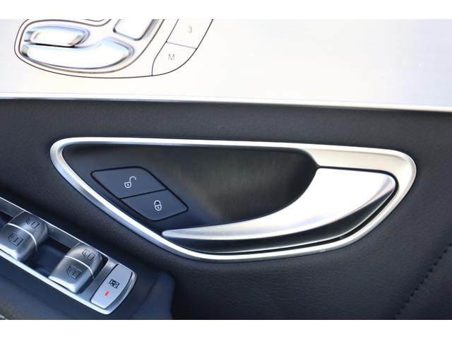 ＧＬＣ ＧＬＣ２２０ｄ　４マチックスポーツ（本革仕様）　パノラマＳＲ　Ｂｕｒｍｅｓｔｅｒ　ＨＵＤ　黒本革　シートヒーター　Ｍ付パワーシート　３６０°カメラ　ＲＳＰ　ＡＣＣ　ＬＫＡ　ＢＳＡ　ＬＥＤ　純正ナビ　１２セグ　ＢＴ　アンビエンスライト　ＥＴＣ２．０（25枚目）