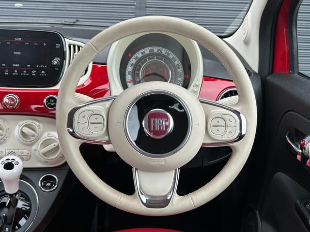 ５００ ツインエア　ポップ　後期型　白赤コンビレザー調シートカバー　純正ディスプレイオーディオ　ＣａｒＰｌａｙ　ＢＴ　ＵＳＢ　デイライトＬＥＤ　ステアリングスイッチ　ＥＴＣ　ドラレコ　フロアマット　禁煙車（6枚目）