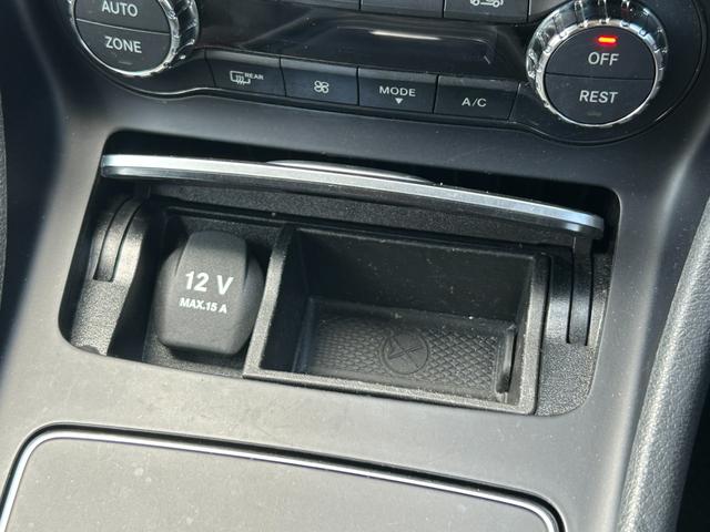 Aクラス A180 スポーツ 後期 AMGレザーエクスクルーシブPKG パノラミックSR harman/kardon 本革 Sヒーター M付PWシートアンビエントライト RSP ACC LKA BSA Bカメラ LED ナビ TV(40枚目)