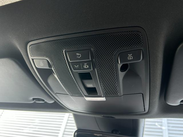 Aクラス A180 スポーツ 後期 AMGレザーエクスクルーシブPKG パノラミックSR harman/kardon 本革 Sヒーター M付PWシートアンビエントライト RSP ACC LKA BSA Bカメラ LED ナビ TV(55枚目)