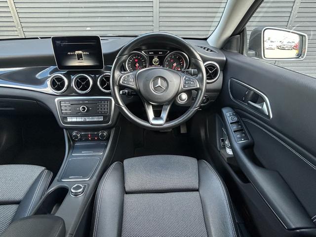 ＣＬＡクラス シューティングブレーク ＣＬＡ１８０　シューティングブレーク　ＡＭＧスタイル　後期型　ＲＳＰ　ＡＣＣ　ＬＫＡ　ＢＳＡ　Ｂカメラ　パークトロニック　キーレスゴー　半革　シートヒーター　ナビ　ＴＶ　ＢＴ　ＵＳＢ　ＤＶＤ　パワーテールゲート　ＬＥＤヘッドライト　ＥＴＣ２．０　禁煙車（5枚目）